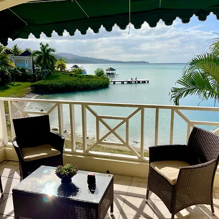 Luxury Apartments And Rooms,The Lagoons