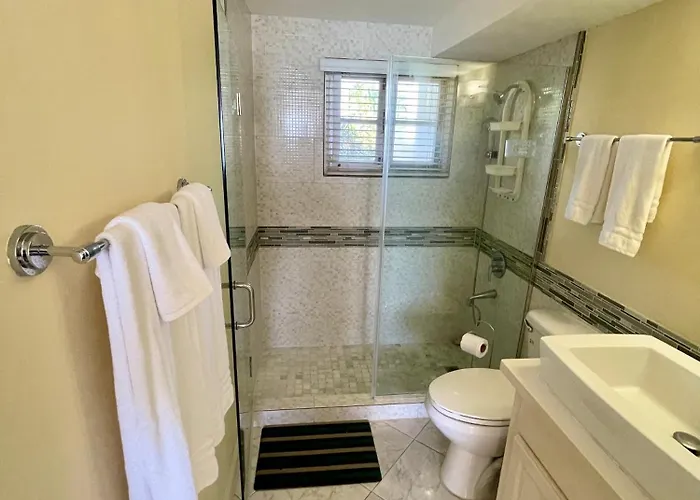 Luxury And Rooms,the Lagoons Montego Bay