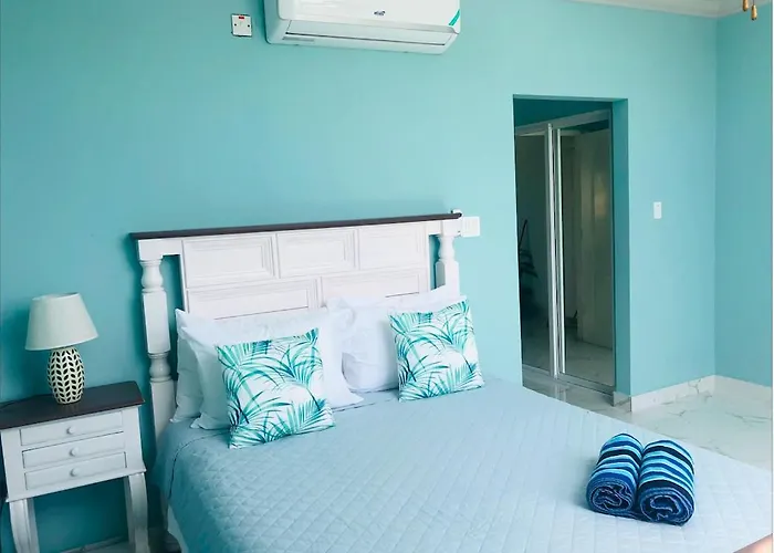 Luxury And Rooms,the Lagoons